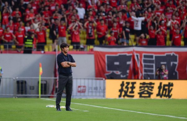 期货配资查询 复刻申花剧本！蓉城遭遇黑色3分钟，中超客战韩国球队295天不胜