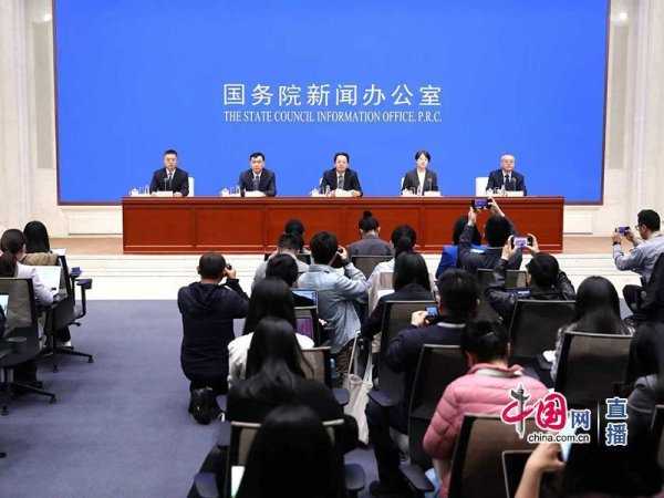 股票配资代理 国家发改委：全力增加非化石能源电力生产和消费规模，2035年比2025年实现倍增