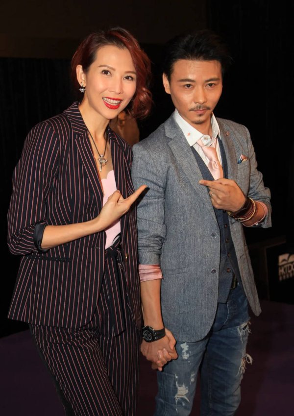 十大配资平台 主持人问张晋：蔡少芬曾陪刘銮雄6年，他一句话让全场鼓掌